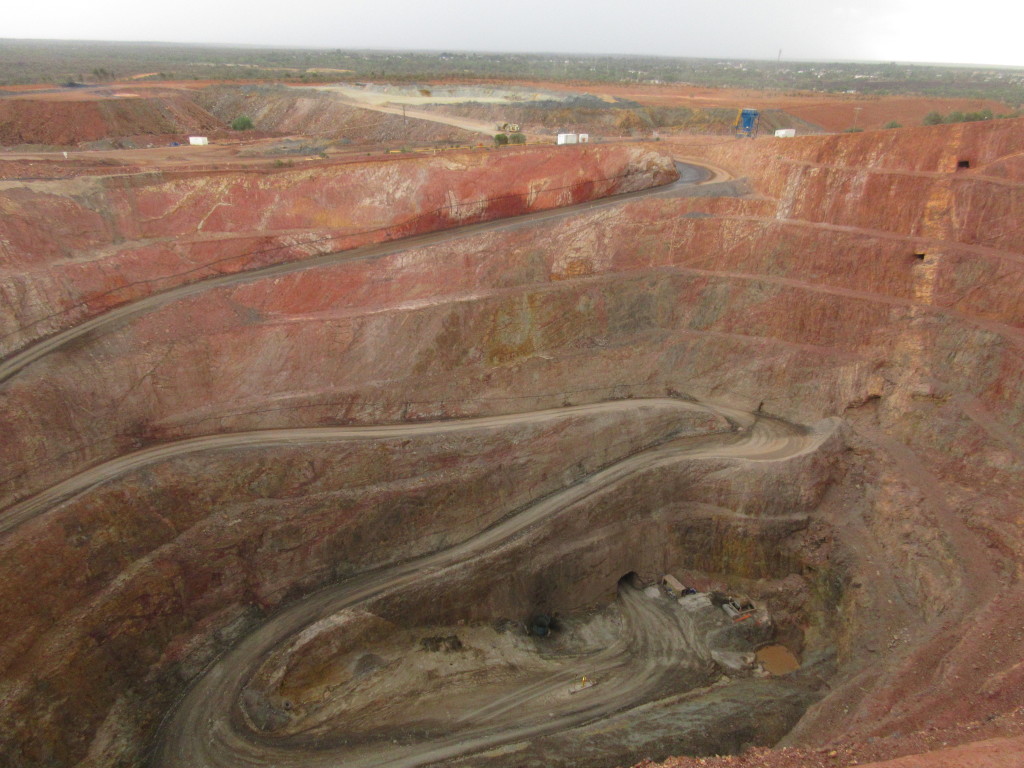 Open cut mine in Cobar.....now all the gold is mined underground
